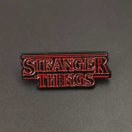 速卖通热卖 复古英文字母STRANGER THINGS滴油胸针牛仔徽章配饰