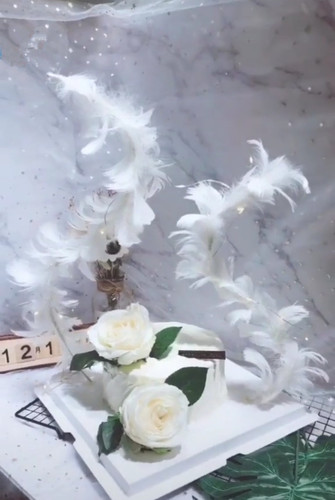 Internet celebrity beautiful heart-shaped feather cake decoration manufacturer wholesale feather cake insert card versatile feather cake insert