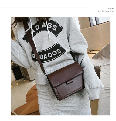 direct deal 2019 new pattern Korean Edition fashion Retro Small square package Versatile girl One shoulder Inclined shoulder bag On behalf of