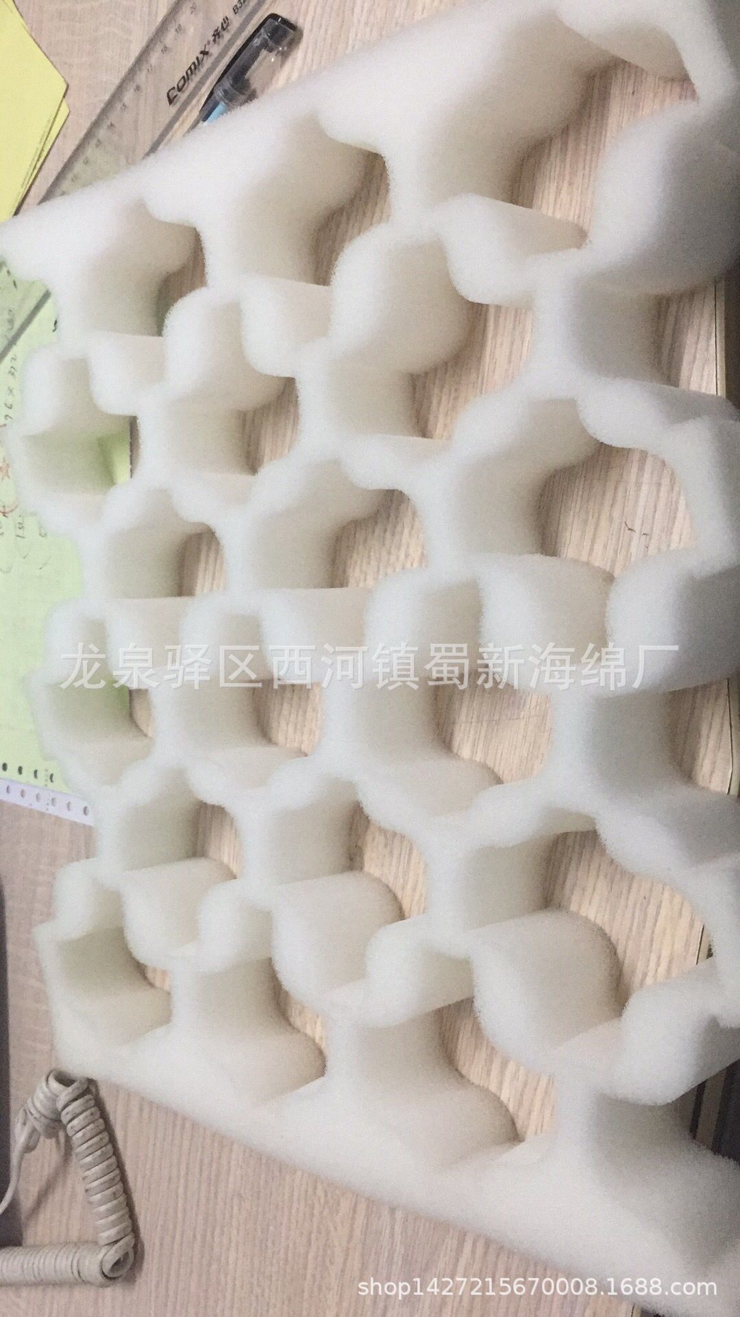 厂家直销18枚24枚拉伸草莓包装海绵泡沫/快递专用草莓包装海绵