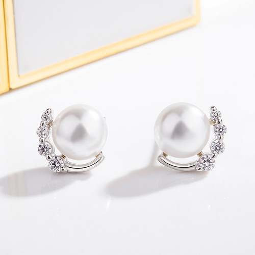Korean version of Internet celebrity pearl earrings for women with diamonds and zircon pearl earrings, sweet temperament earrings, simple fashion jewelry