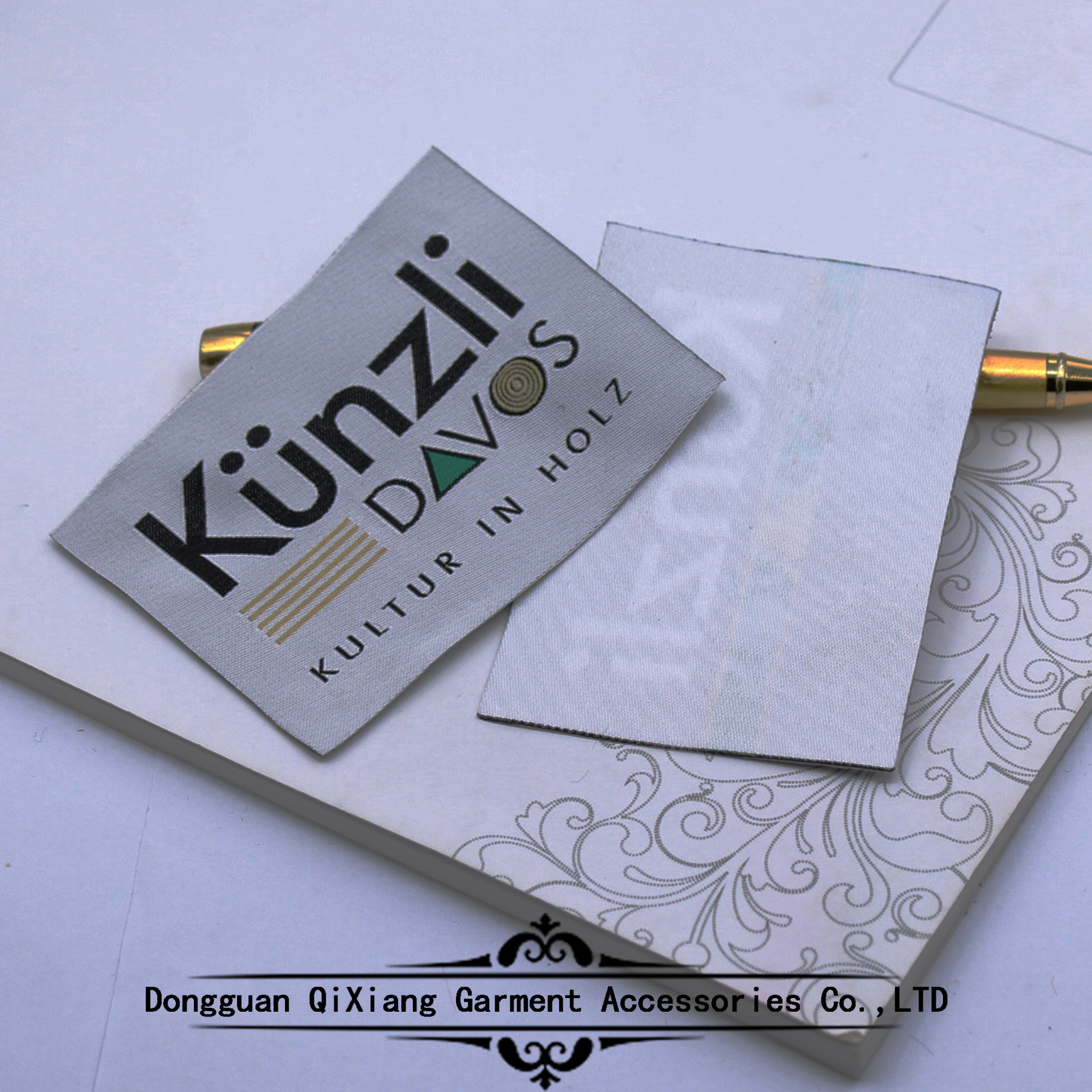 织唛定做男女商标布标 箱包鞋帽洗水唛布标