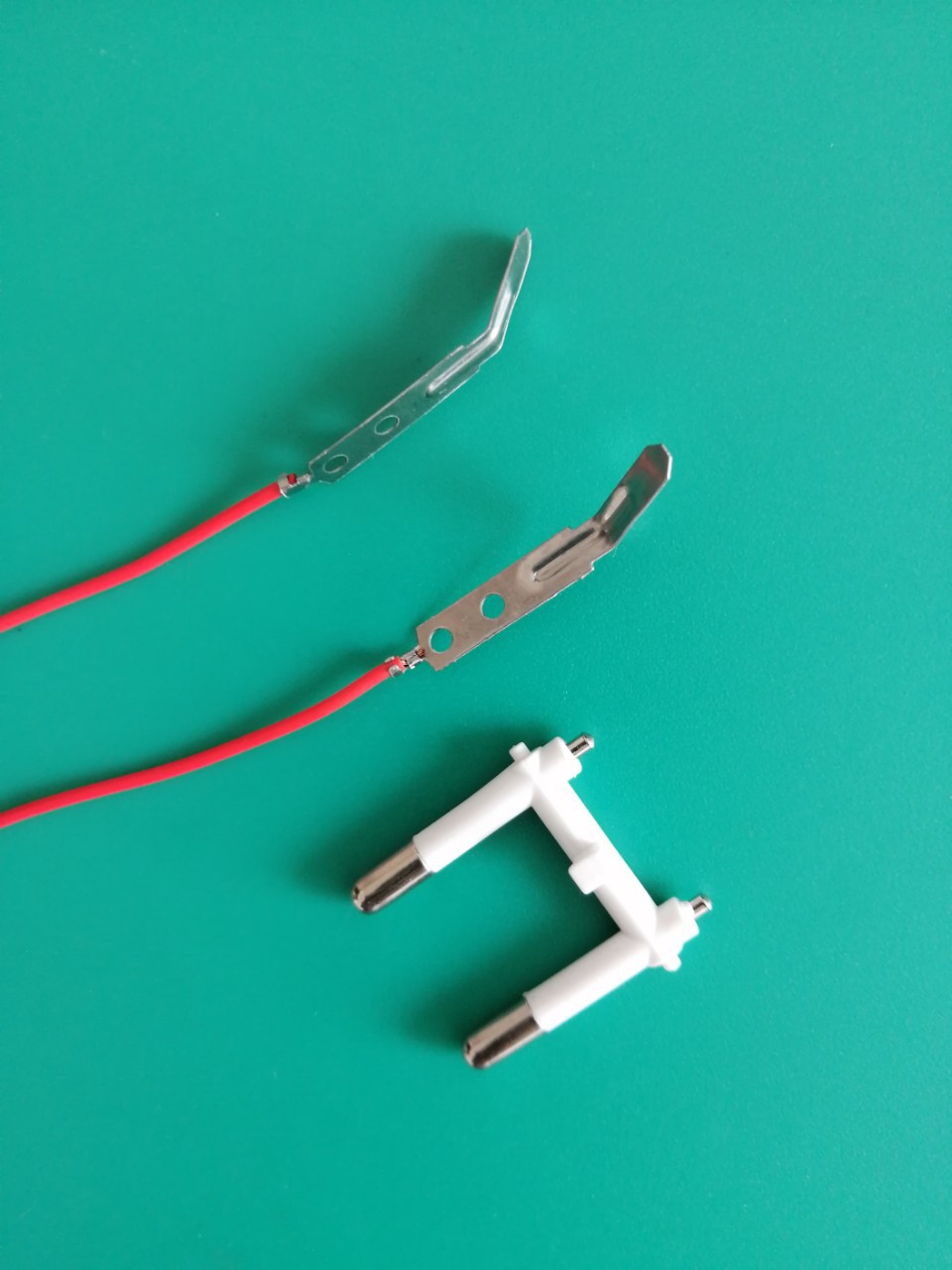 电蚊拍带柄活动插头配件 电源线端子 冲件 欧规电源插头支架 铁