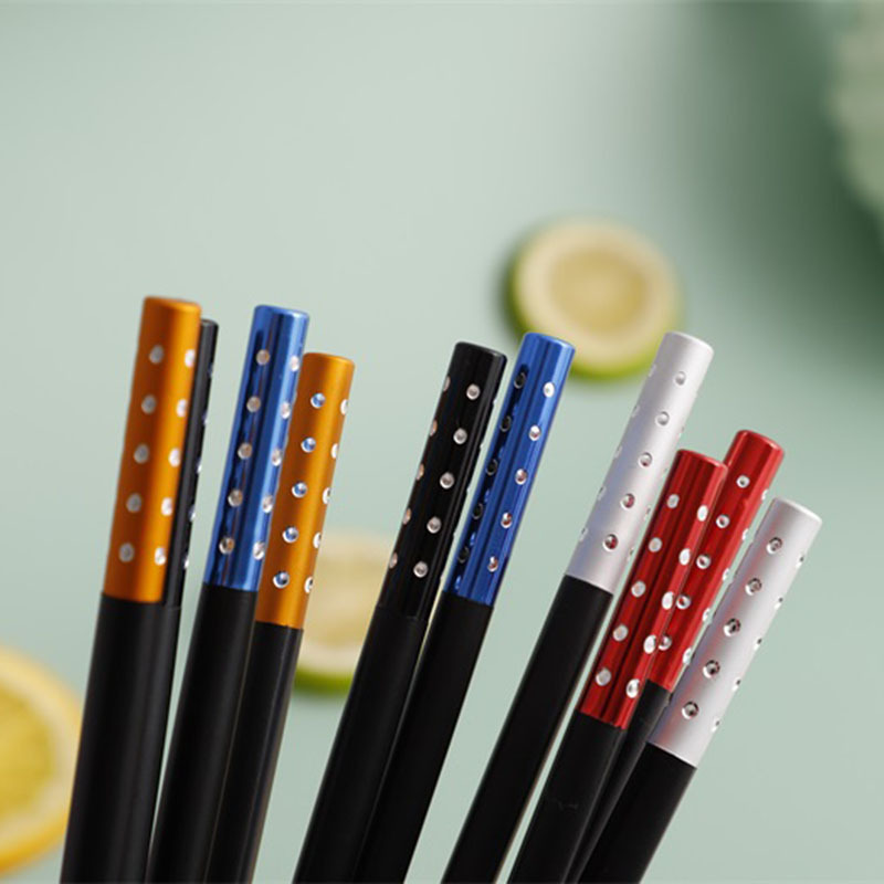 Manufactor Supplying household tableware hotel chopsticks non-slip Wet Gypsophila Alloy chopsticks children