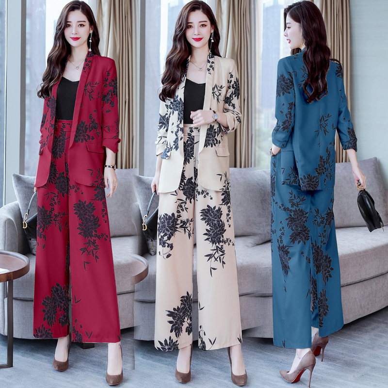 Costume femme - Ref 3335679 Image 1