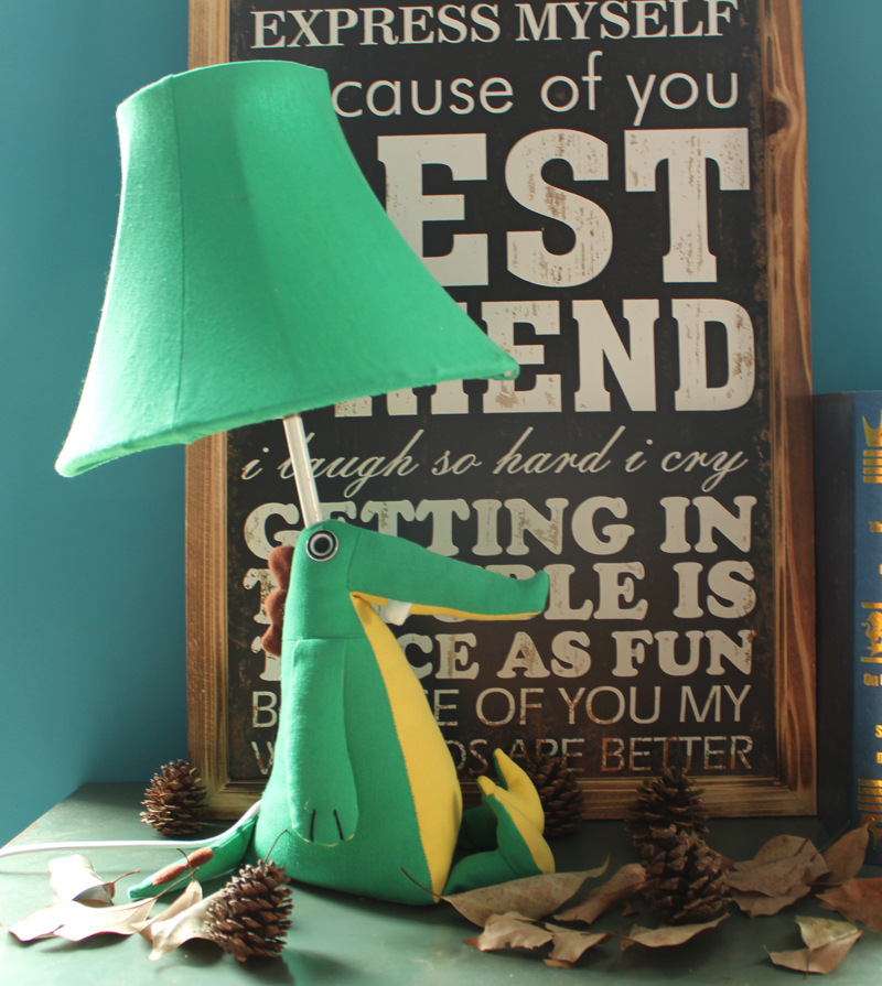 不壹創意布藝卡通動物坐姿台燈 兒童房臥室床頭燈樣板房裝飾擺件