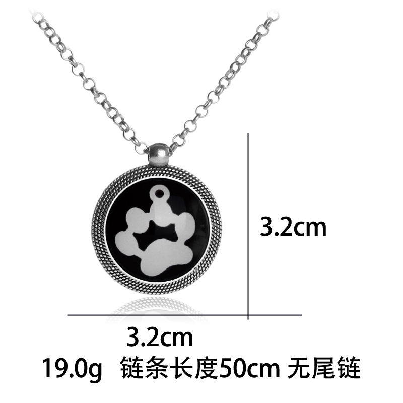 New Fashion Round Cat Claw Necklace European And American Creative Cute Pet Luminous Dog Claw Pendant Necklace display picture 1