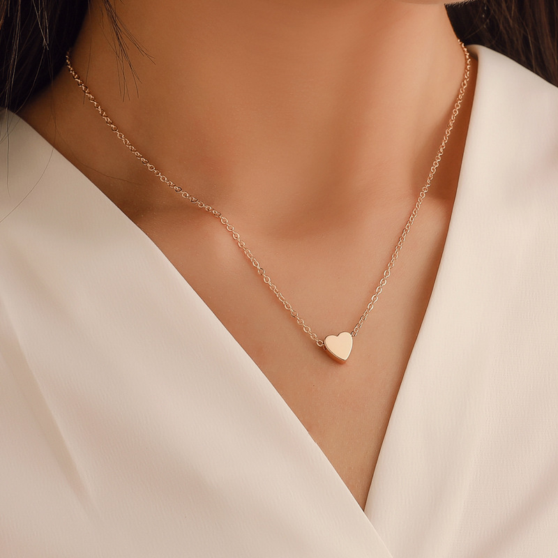 Korea Peach Heart Mini Love Glossy Three-dimensional Pendant Love Clavicle Chain For Women display picture 2