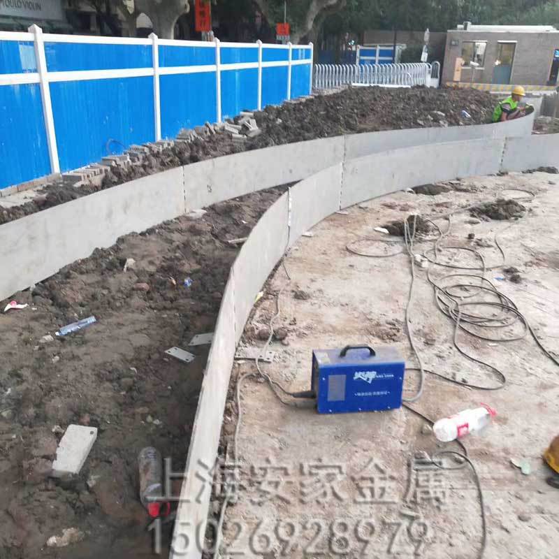 不锈钢挡土道路绿化隔离带景观分割不锈钢隔土板分界线花坛围边图片 高清大图 阿里巴巴