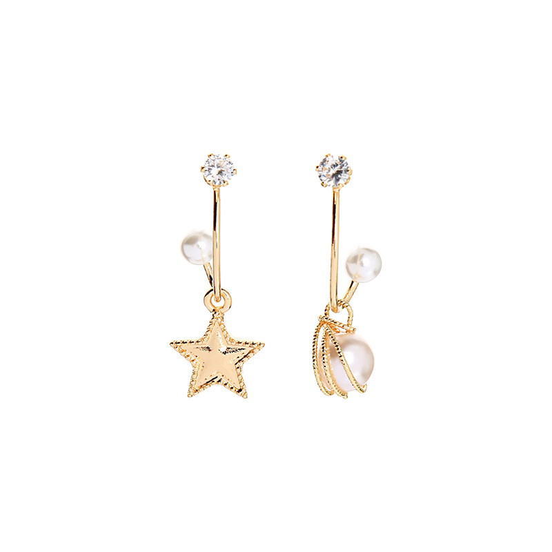 Five-pointed Star Stud Earrings Temperament Super Fairy Asymmetric Net Red Pearl Earrings display picture 2