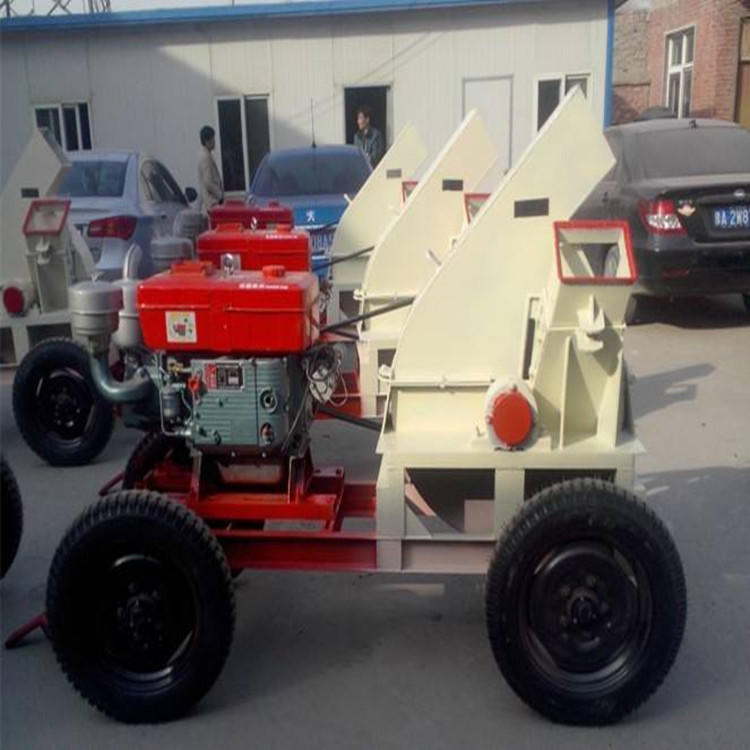 柴油可移动木片机 木材削片设备、木材切片机 树枝木材打片机