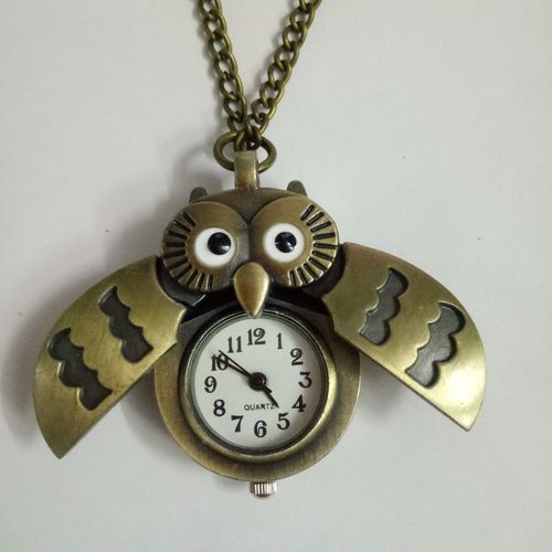 Quartz Cute Small Eagle Pattern Brown Color Memorial Necklace Watch 6106