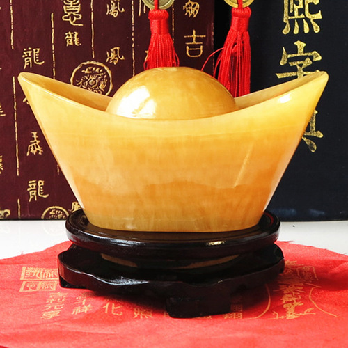 Jade manufacturers directly supply topaz ingots, jade crafts, ornaments, carving and polishing