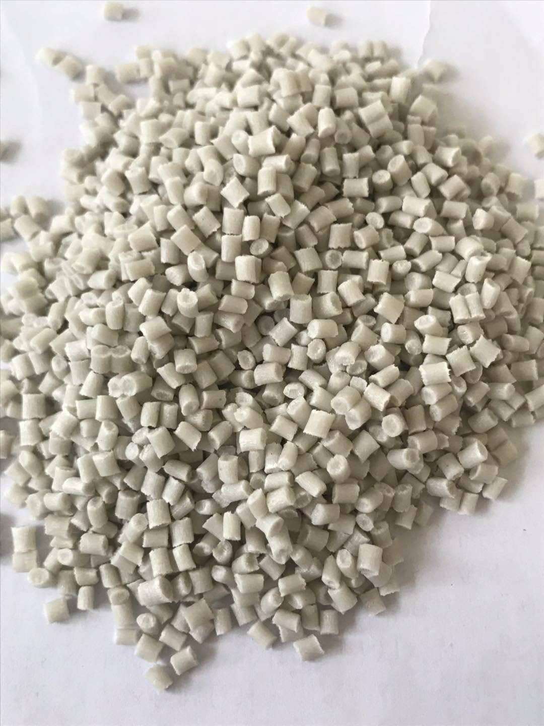 供应GRS认证加纤PP15% 20% 30%再生塑胶颗粒 各色再生料