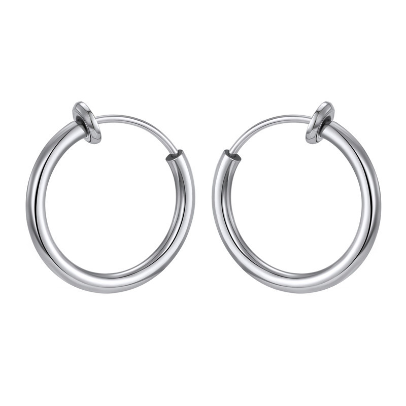 Acier Inoxydable Anti-allergie Sans Oreilles Boucles D'oreilles Européenne Personnalité Ronde Titane Acier Oreille Clip Oreille Clip Nasal Attelle Clip De Lèvre Pour Les Femmes display picture 3