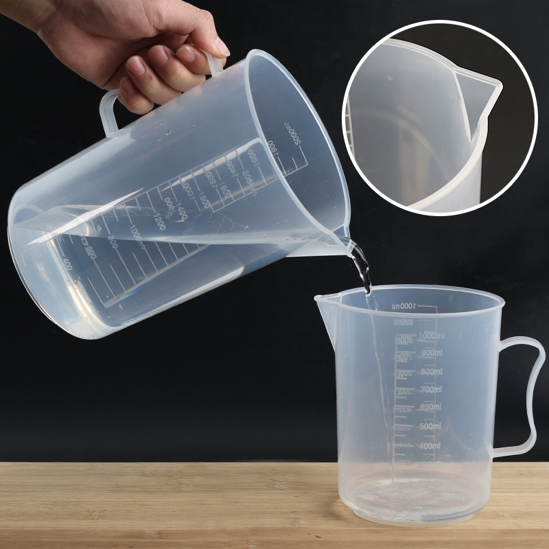 Thickened plastic measuring cup 5000 3000 2000 1000 500 ml250 large scale Cup beaker milliliter cup Thickened plastic measuring cup 5000 3000 2000 1000 500 ml250 large scale Cup beaker milliliter cup