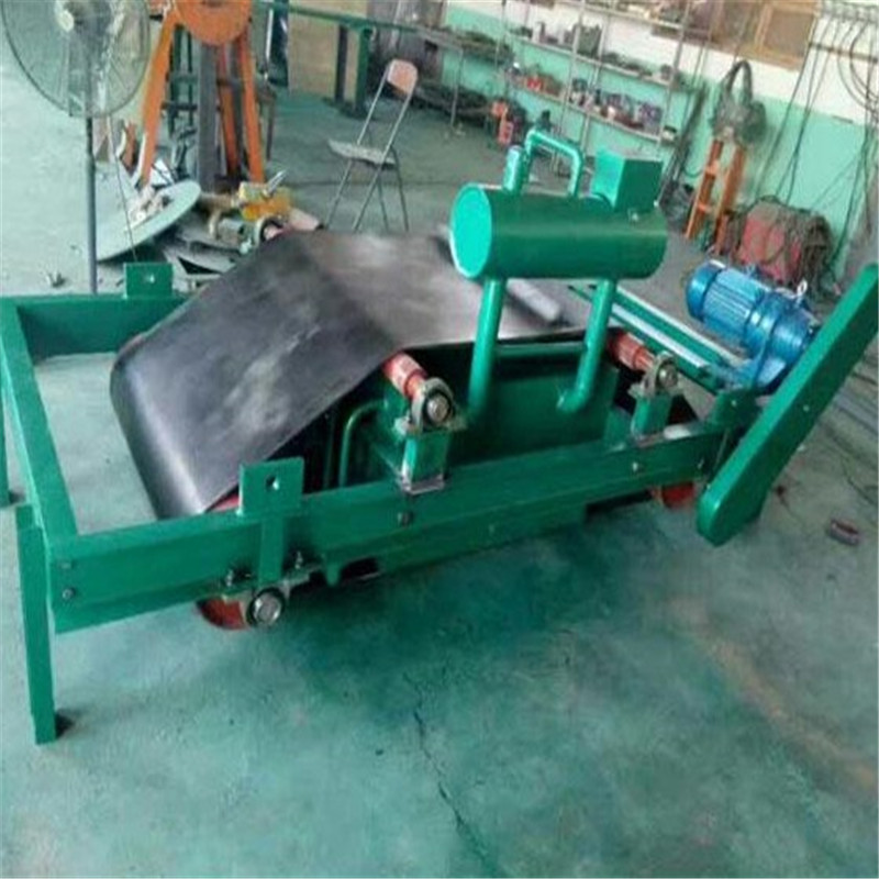 悬挂自卸式永磁除铁器 RCYD6.5自卸永磁磁选机 除铁器供应