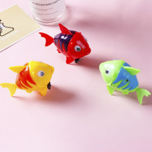 义乌热销上链游水青蛙 发条青蛙 上链发条戏水动物玩具厂家批发