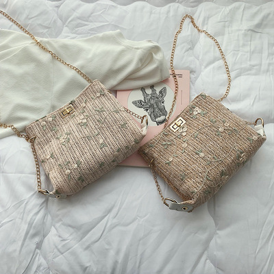 summer Straw Bucket bag 2019 new pattern senior Western style Versatile Lace Like a breath of fresh air One shoulder Inclined shoulder bag