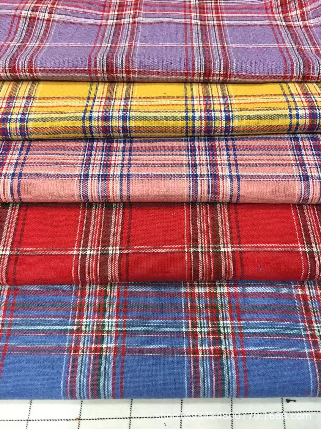 春季新款色织梭子格子彩格布衬衫面料女装短袖面料现货供应厂家