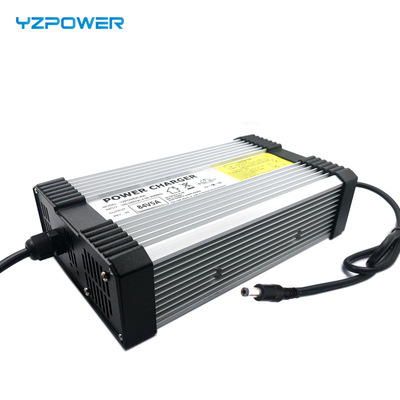 YZPOWER12.6V 20A 3S 三元锂電池充電器