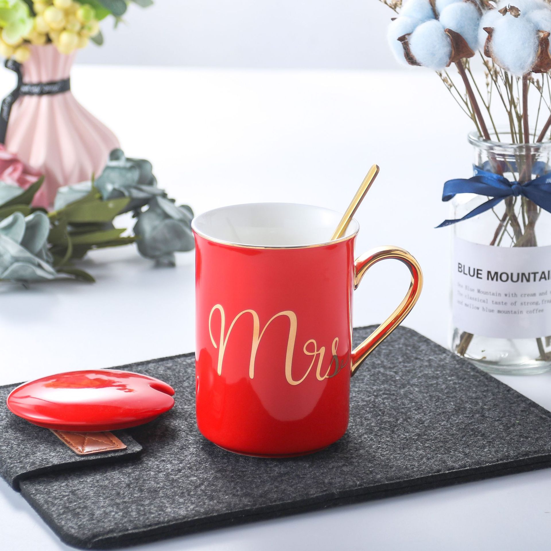 Northern Europe Glaze Gold handle Ceramic cup With cover Mug scented tea Wedding celebration Souvenir  gift logo customized
