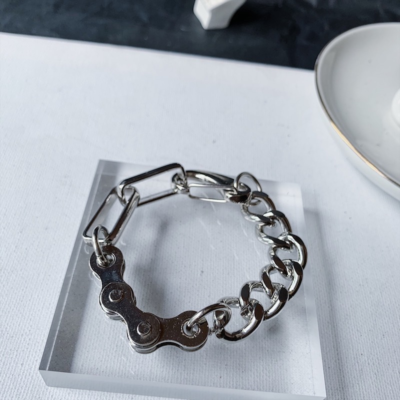 Europe and the United States ins cold wind rich tree of life lovers titanium steel stitching design sense punk metal bracelet manufacturers