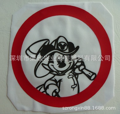 TPU立体厚板 PU平面高弹力无胶边转印标 运动服装高弹力转印商标