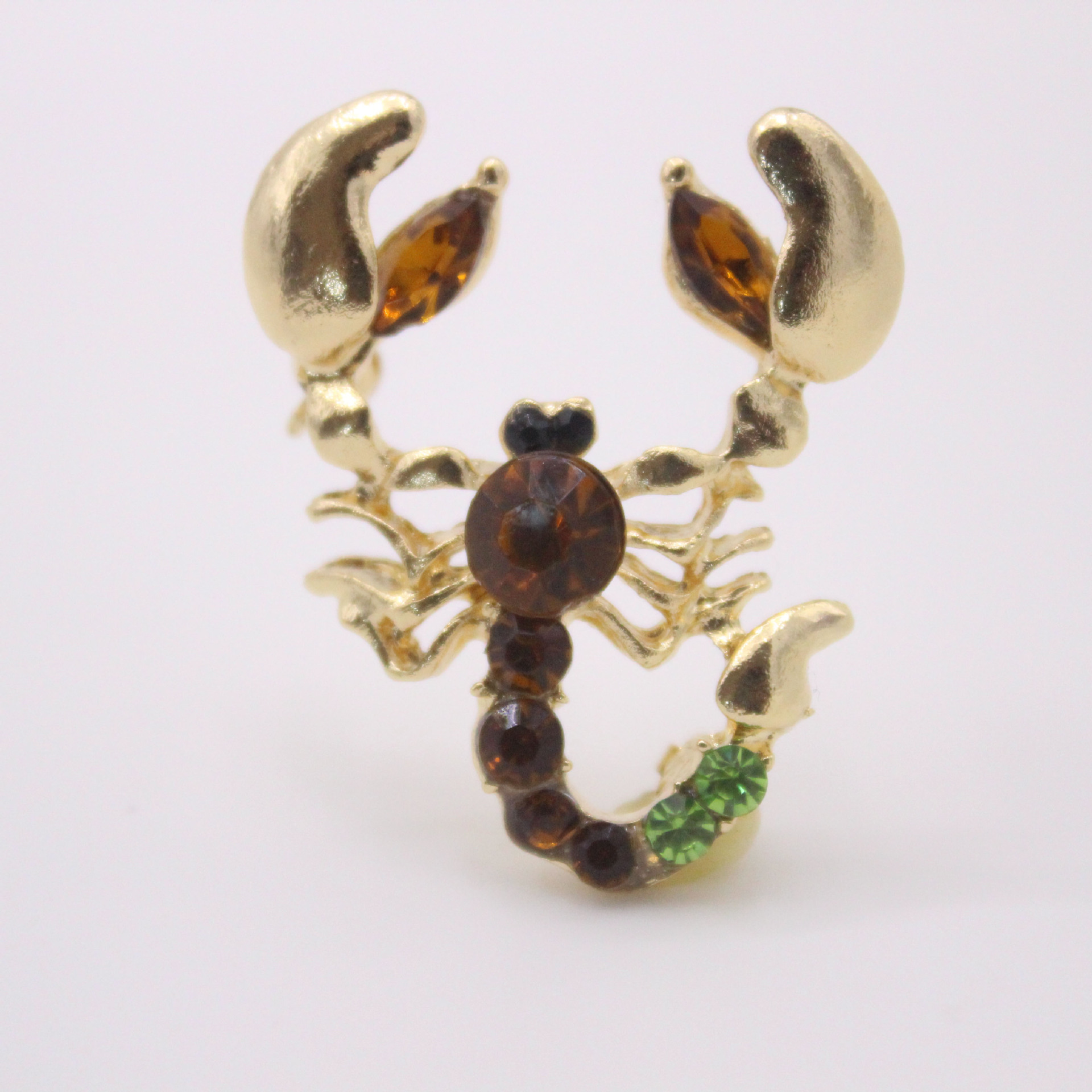 Trend fashionable universal brooch for men and women
