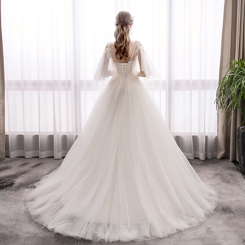 Vestido de novia estilo bosque, modelo nuevo 2026, retro francés Hepburn, súper hada, adelgazante, para exteriores, sencillo, estilo TikTok.