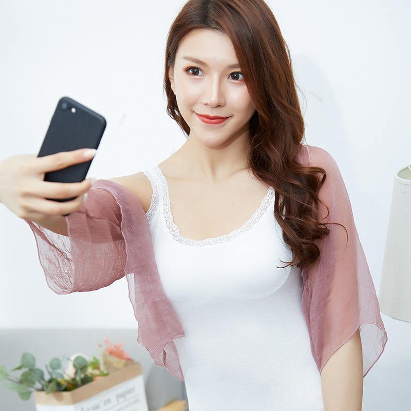 Lace top with cups