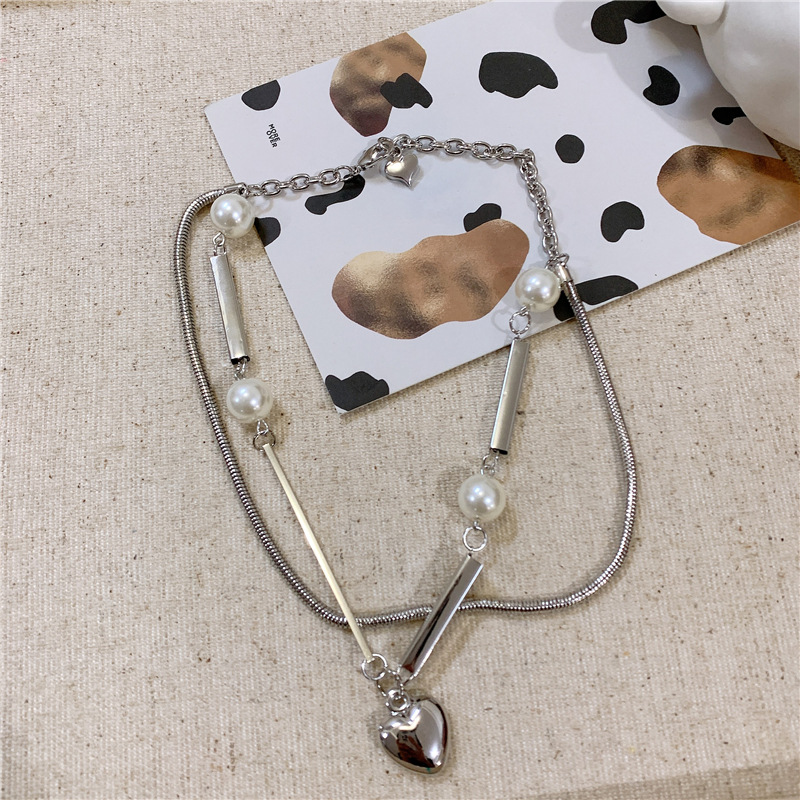 Korea Dongdaemun Fashion Hip-hop Windy Cool Steel Double-layer Love Pearl Clavicle Chain Tide Female Temperament Necklace display picture 6