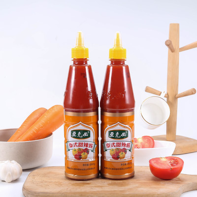 Yikes Sweet Chili Sauce 660g Hand cake sauce