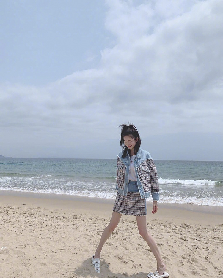 Costume femme en Poilue - Ref 3335217 Image 26