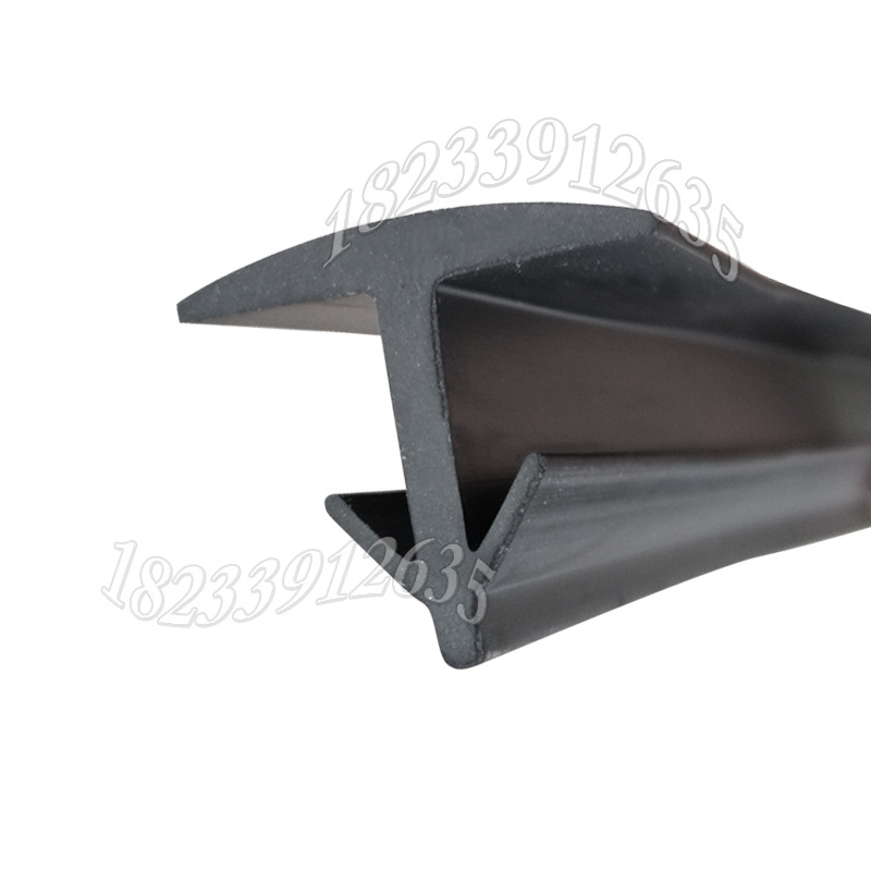 建筑工地填缝胶条T型箭头倒刺按压卡入式橡胶密封条缝隙连接防水