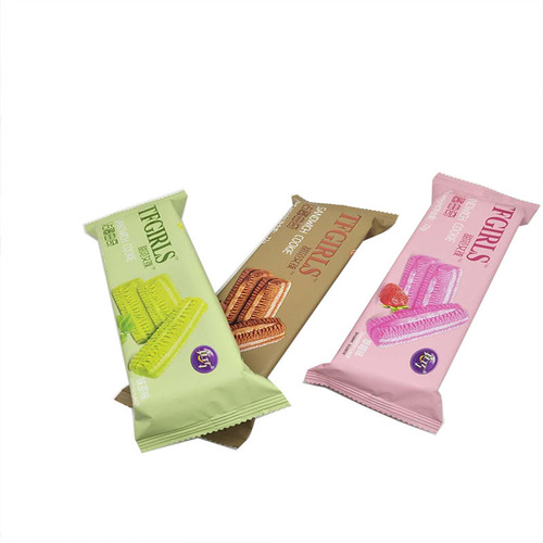 It's a coincidence that there are 72g of dipping cookie snacks with multiple flavors, suitable for office leisure, filled cookies, mixed batch.