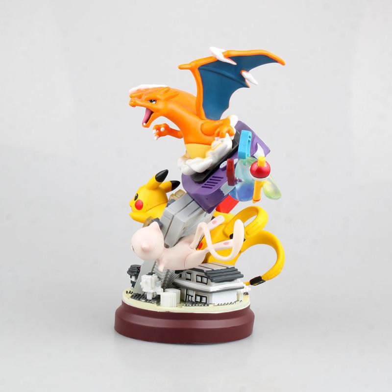 Pikachu and Charizard Figure