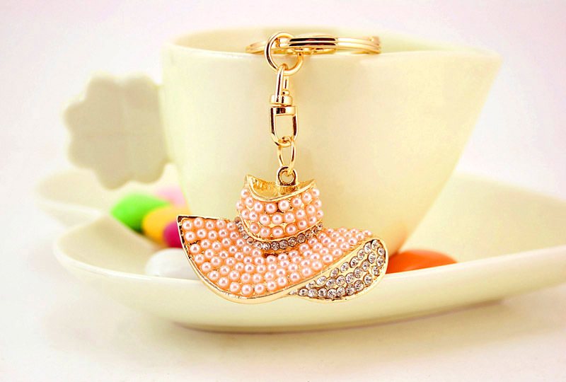 Doll Pattern Pearl Hat Keychain
