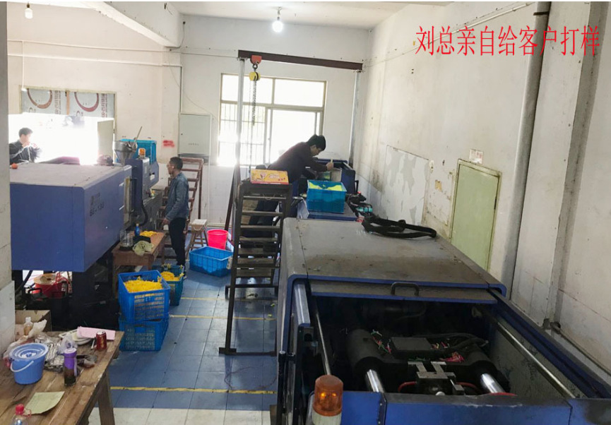 9457439821_1911045658