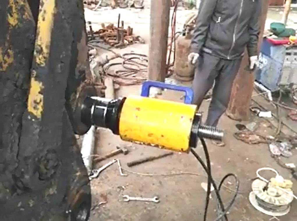 电动便携式70吨压套机 手动油缸镗孔压链机 液压挖掘机履带拆销器