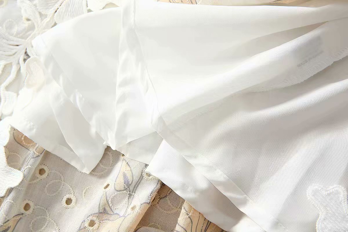 1225-01 花边辫子拼接连衣裙 码数SMLXL面料绣品+