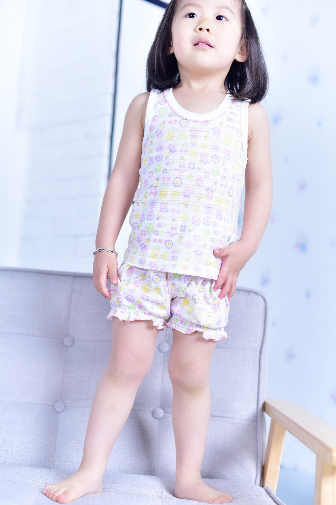 Strawberry picture and girl IMG_7856(1).JPG