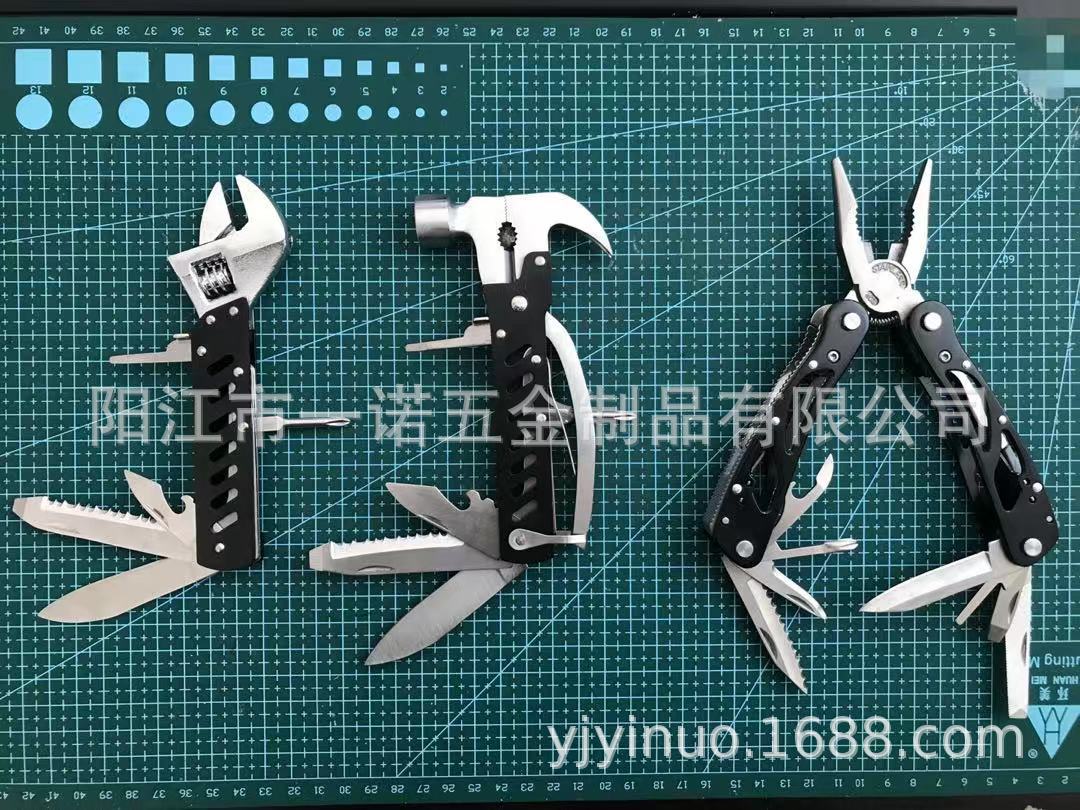 户外万能应急工具 多功能折叠礼品钳子 羊角锤破窗器 贪嘴活扳手