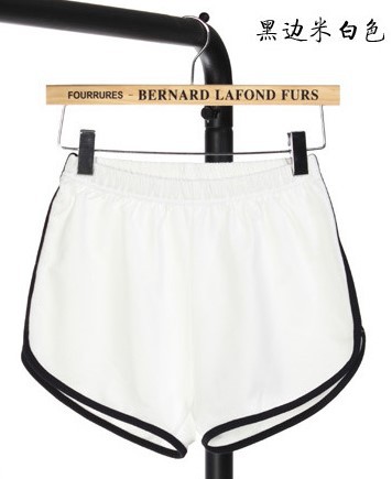 블랙 에지 아이보리