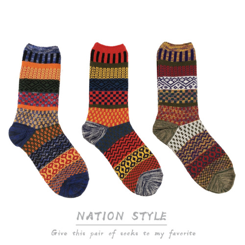 Autumn and winter Japanese ethnic style retro cotton mid-length men's socks thick needle and thread totem khaki trendy socks piles of socks