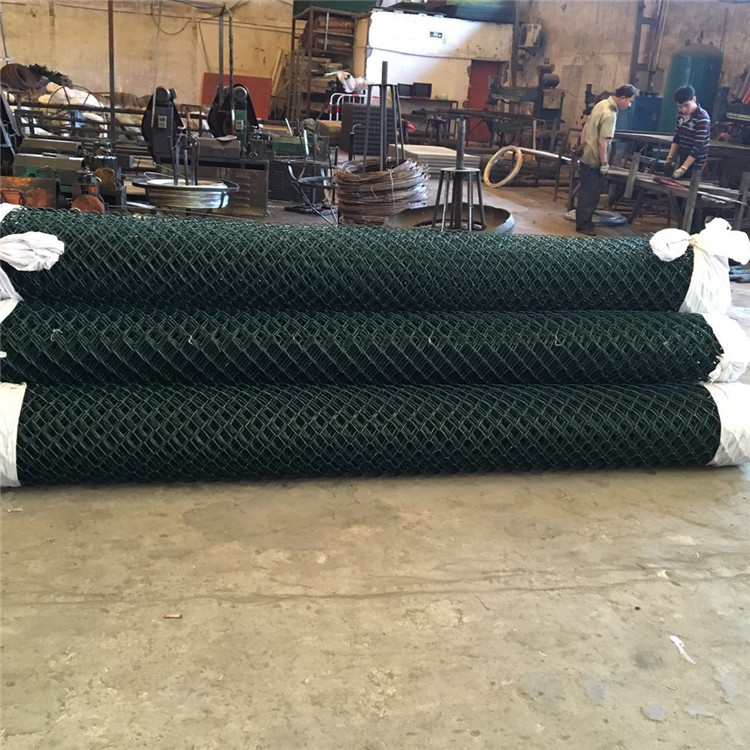 球場(chǎng)防護(hù)圍欄網(wǎng)