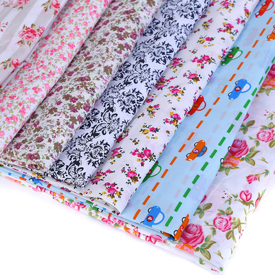 平纹磨毛印花布涤纶布料碎花布表演服布玩具布工艺品里布现货供应