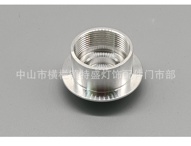 新款现货直销欧美现代吊灯 蘑菇铝件颜色可客户要求定做 灯头配件