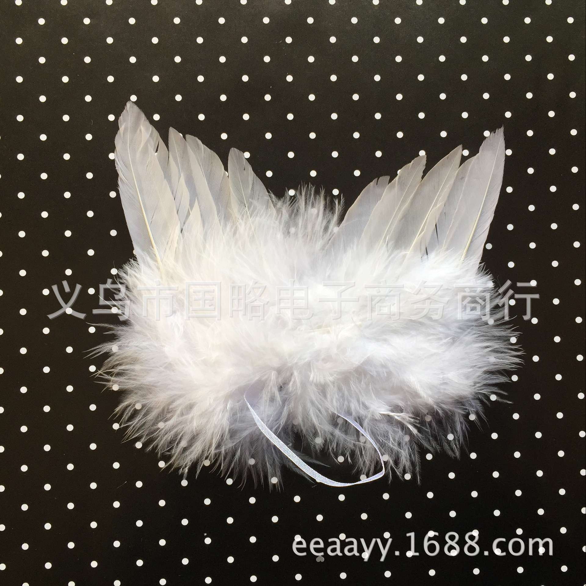 Venta directa de fábrica Super pequeño tamaño Ángel plumas alas niños juguetes decoración del hogar broche boda suministros bolsa regalo