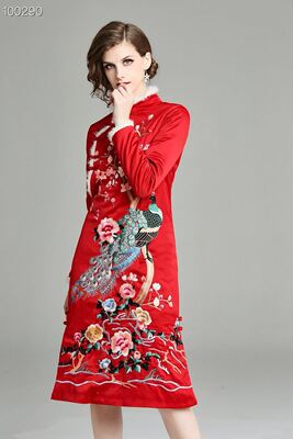 1725 Chinese style Autumn and winter Peacock Flower Embroidery Mink hair Show thin Mid length version Cotton clip cheongsam Dress